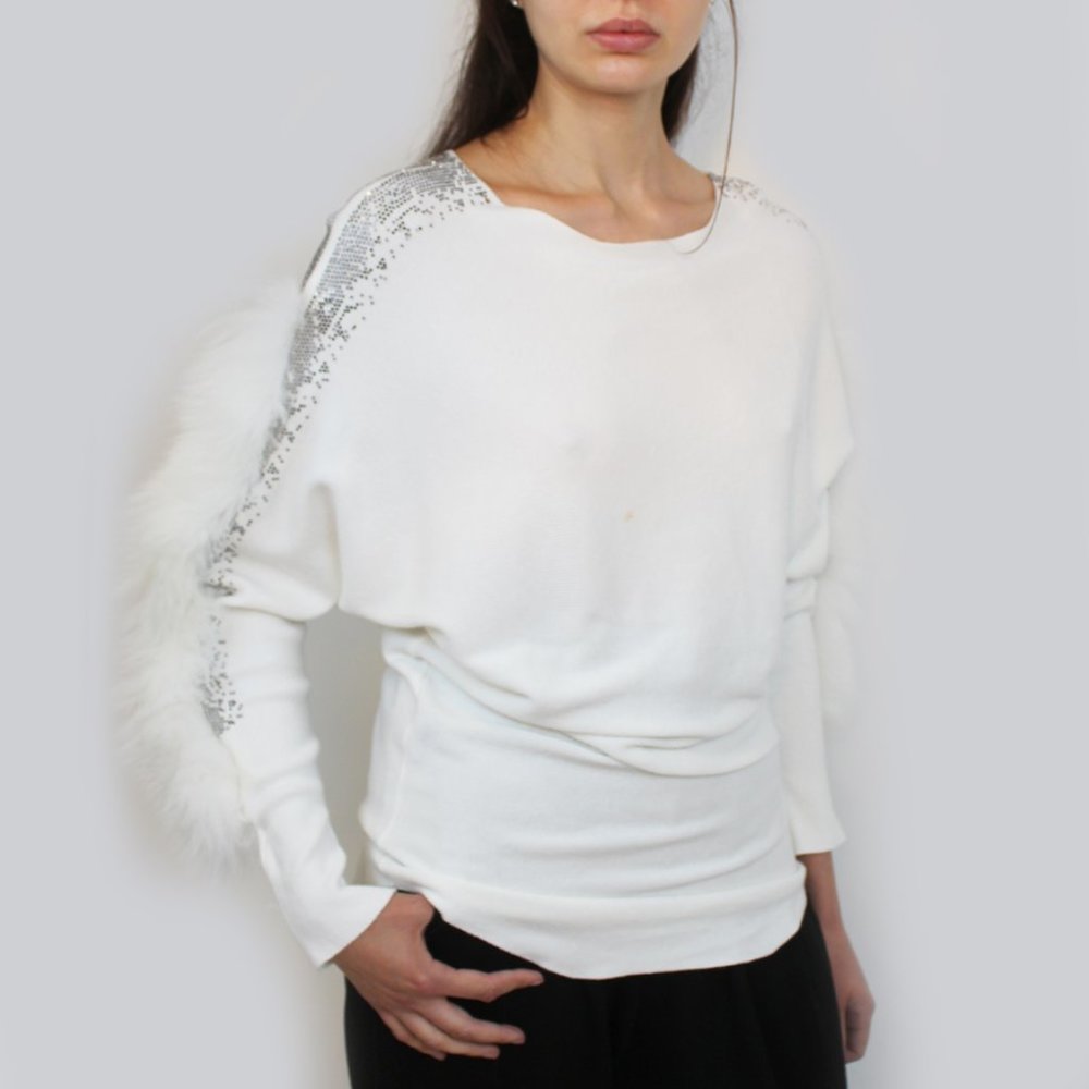 Fox Fur & Rhinestone trim Sweater SW-2037